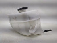 2013 Hyundai Santa Fe Radiator Coolant Overflow Expansion Tank Bottle 1369135 - Oemusedautoparts1.com
