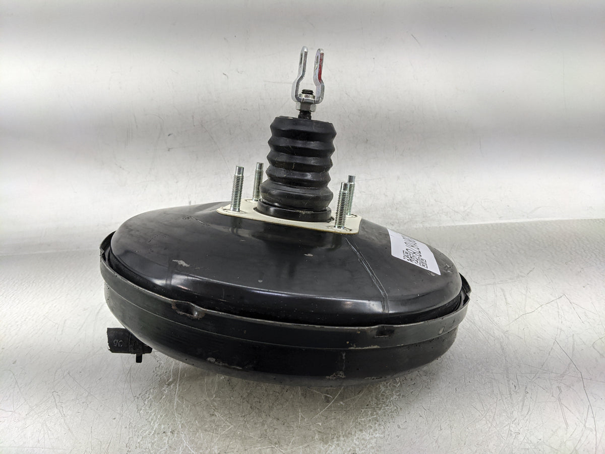 Hyundai Santa Fe Power Brake Booster Oem 1381878 - Oemusedautoparts1.com