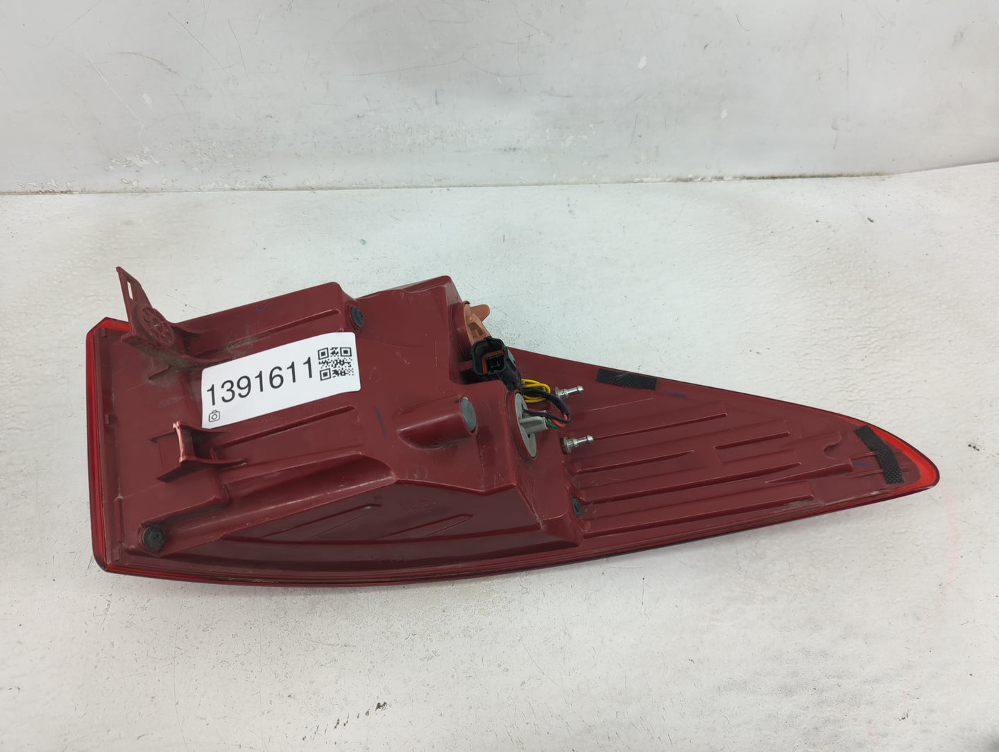 2017-2018 Hyundai Santa Fe Tail Light Assembly Passenger Right OEM P/N:92402-4Z500 Fits Fits 2017 2018 OEM Used Auto Parts -