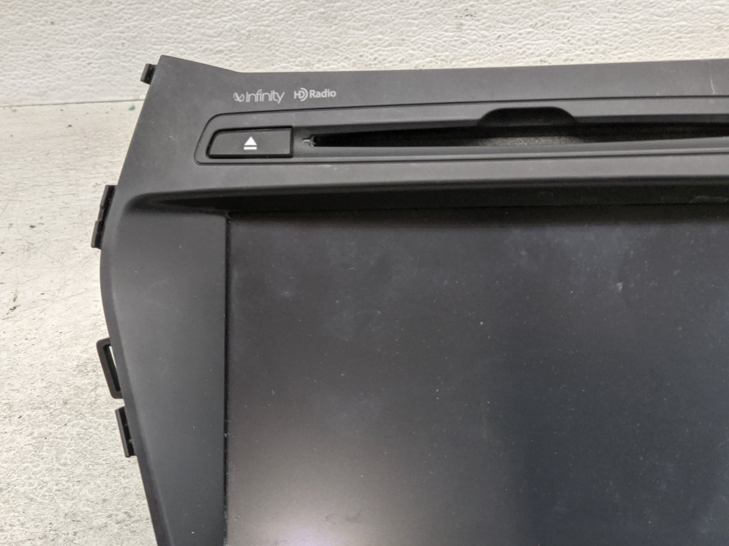 2017-2018 Hyundai Santa Fe Radio AM FM Cd Player Receiver Replacement P/N:96560-4Z5114X Fits Fits 2017 2018 OEM Used Auto Pa