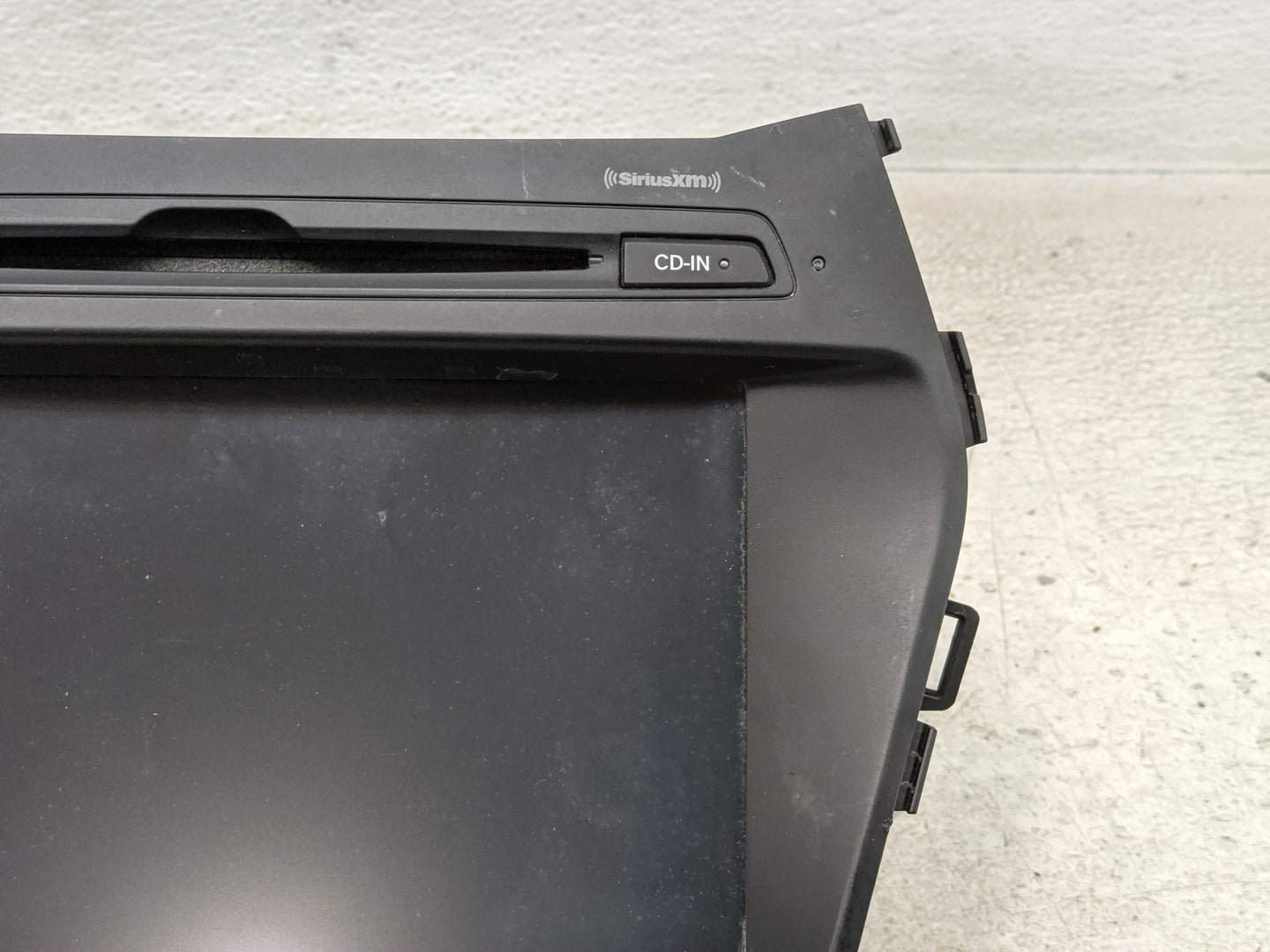 2017-2018 Hyundai Santa Fe Radio AM FM Cd Player Receiver Replacement P/N:96560-4Z5114X Fits Fits 2017 2018 OEM Used Auto Pa