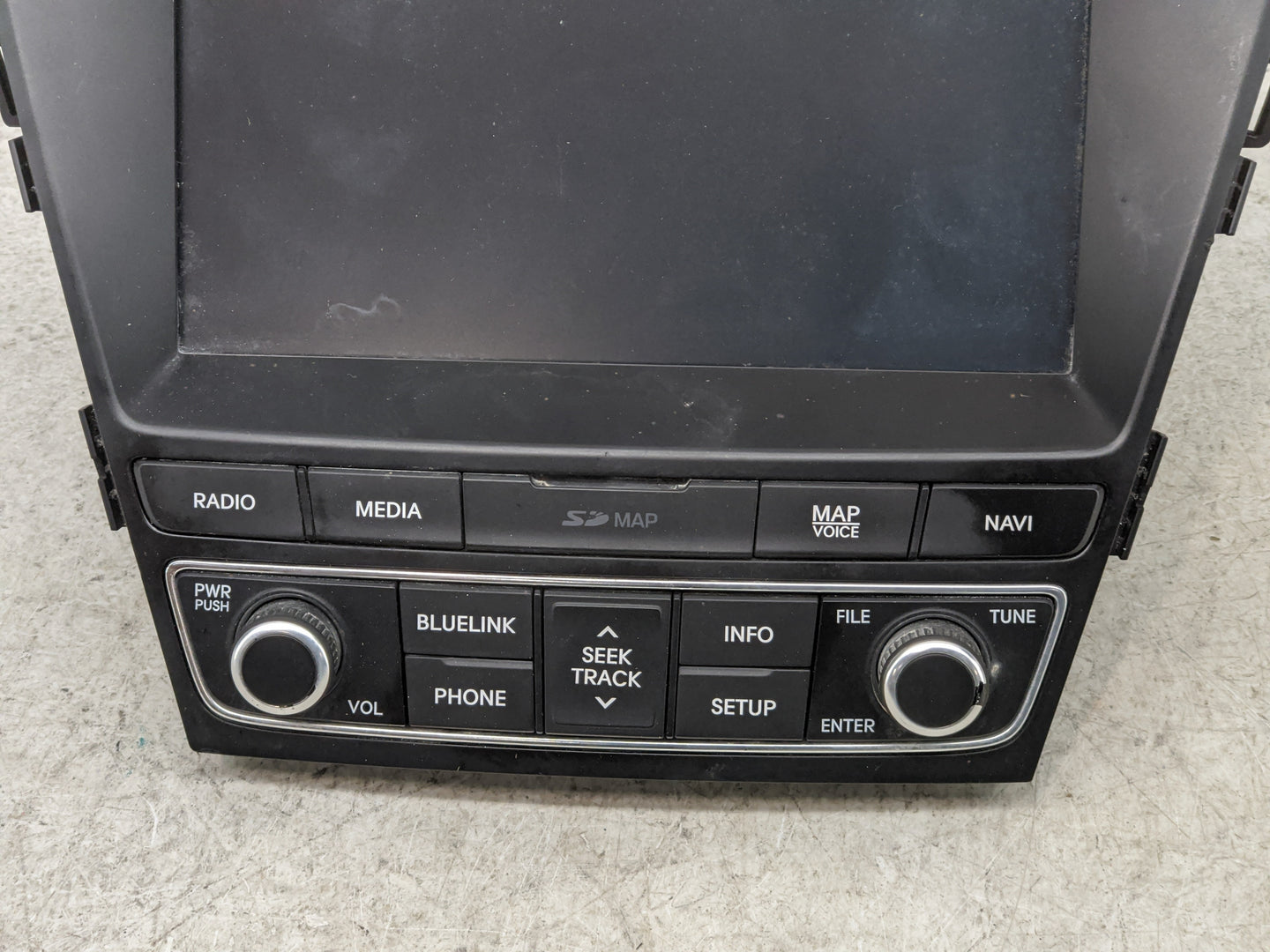 2017-2018 Hyundai Santa Fe Radio AM FM Cd Player Receiver Replacement P/N:96560-4Z5114X Fits Fits 2017 2018 OEM Used Auto Pa