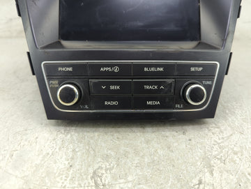 2017-2018 Hyundai Santa Fe Radio AM FM Cd Player Receiver Replacement P/N:96160-B8000NN5 Fits Fits 2017 2018 OEM Used Auto Parts
