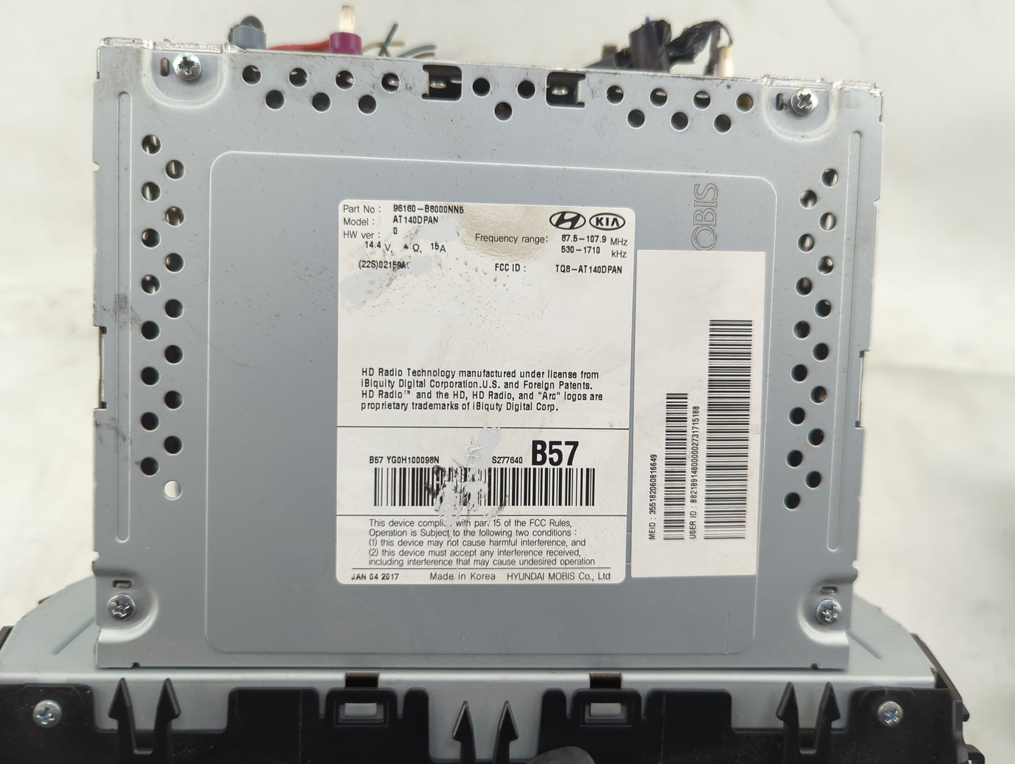 2017-2018 Hyundai Santa Fe Radio AM FM Cd Player Receiver Replacement P/N:96160-B8000NN5 Fits Fits 2017 2018 OEM Used Auto P