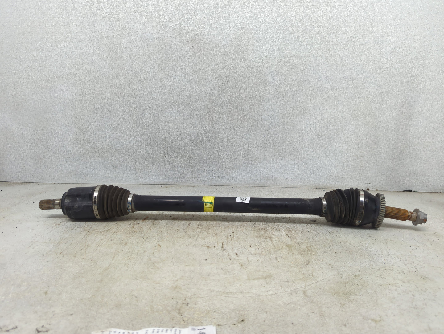 2017 Hyundai Santa Fe Axle Shaft Front Passenger Cv C/v - Oemusedautoparts1.com
