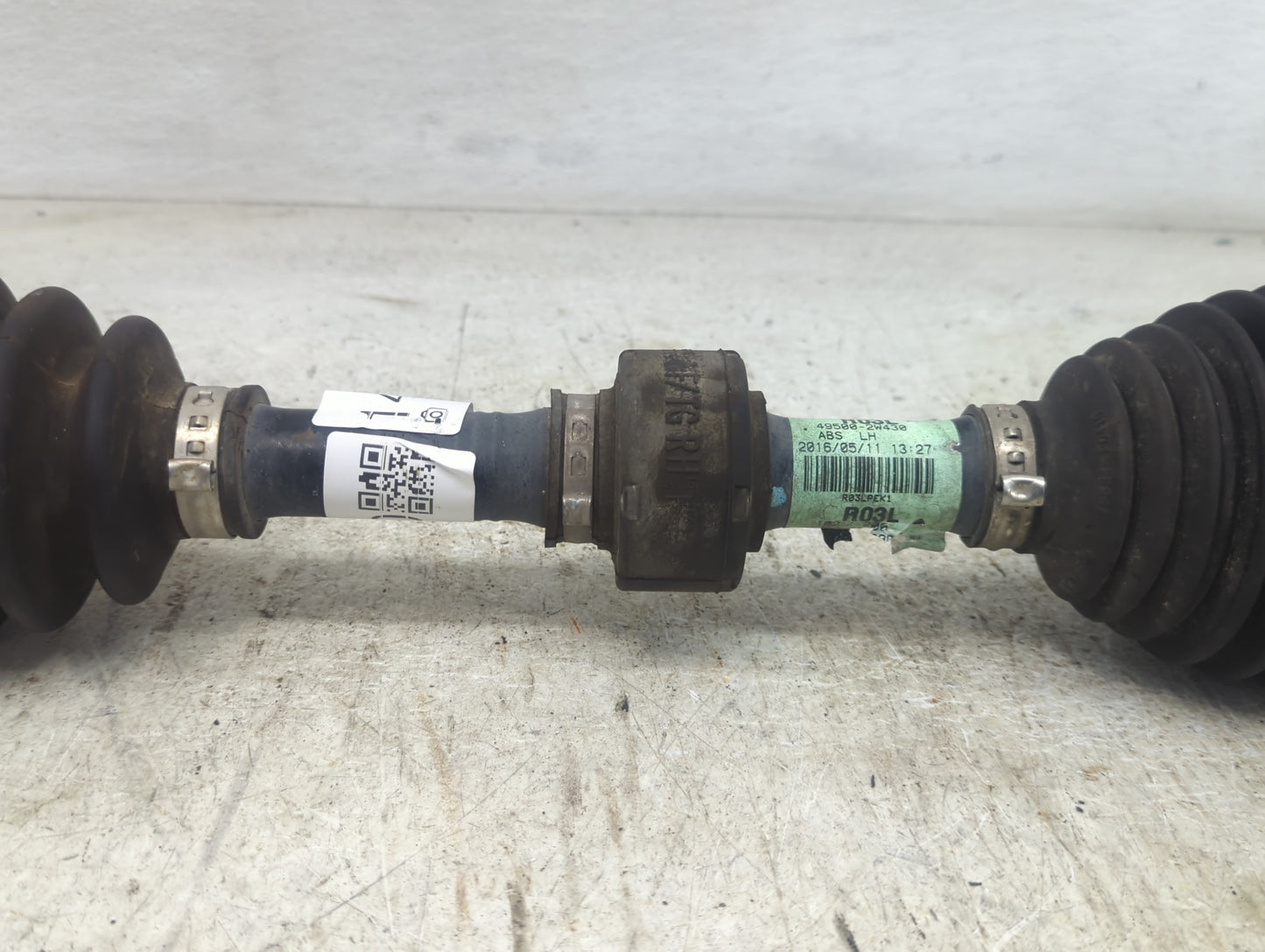 2017 Hyundai Santa Fe Axle Shaft Front Driver Cv C/v - Oemusedautoparts1.com