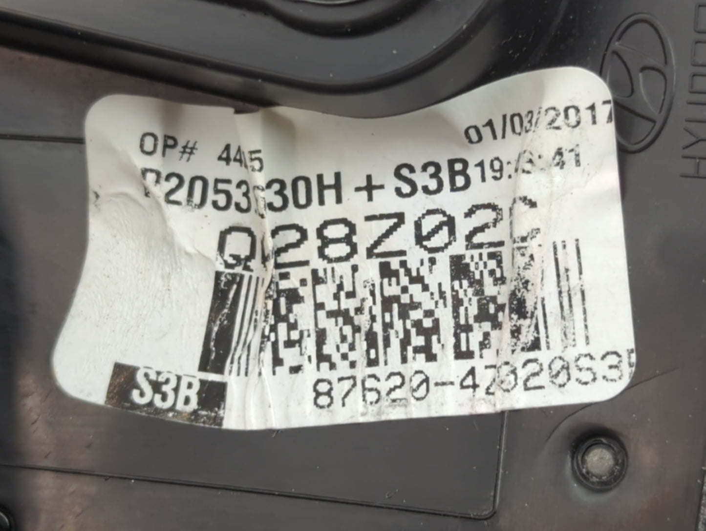 2017-2018 Hyundai Santa Fe Passenger Side View Mirror - Right Door Mirror OEM Used - Oemusedautoparts1.com