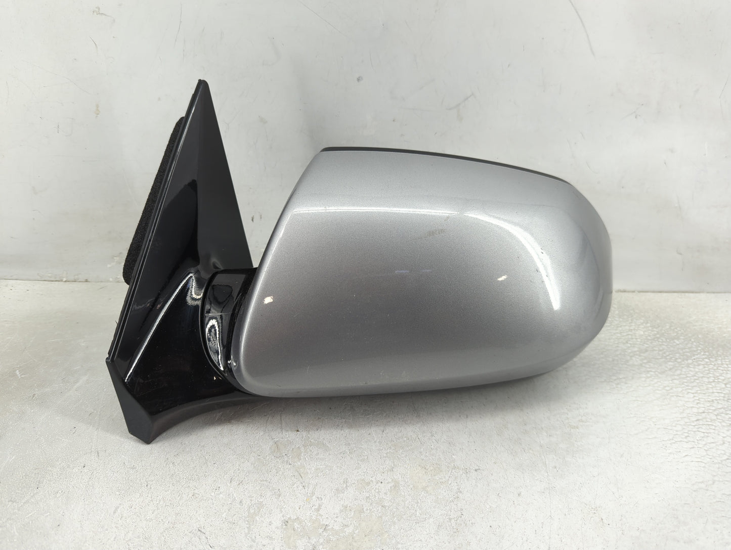 2017-2018 Hyundai Santa Fe Driver Side View Mirror - Left Door Mirror OEM Used - Oemusedautoparts1.com