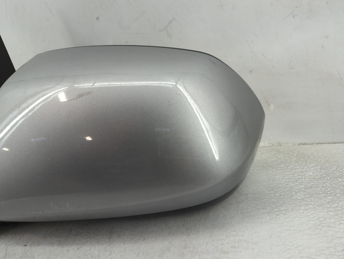 2017-2018 Hyundai Santa Fe Driver Side View Mirror - Left Door Mirror OEM Used - Oemusedautoparts1.com