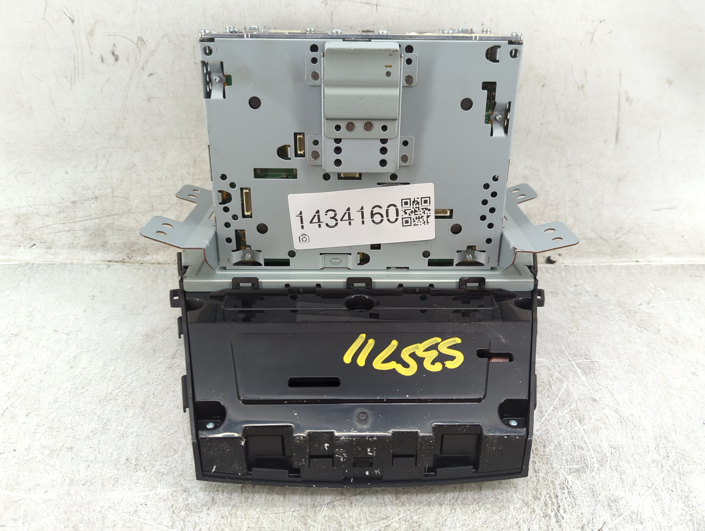 2017-2018 Hyundai Santa Fe Radio AM FM Cd Player Receiver Replacement P/N:96160-B8000NNB AT140PAN.L Fits Fits 2017 2018 OEM 
