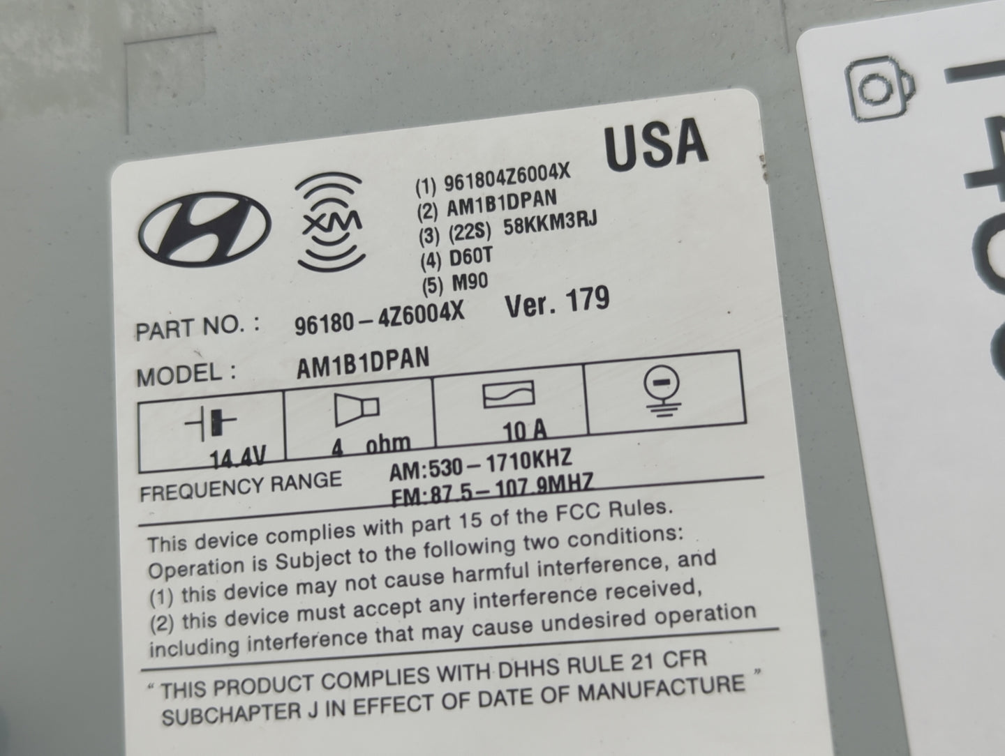 2017-2018 Hyundai Santa Fe Radio AM FM Cd Player Receiver Replacement P/N:96180-4Z6004X Fits Fits 2017 2018 OEM Used Auto Pa