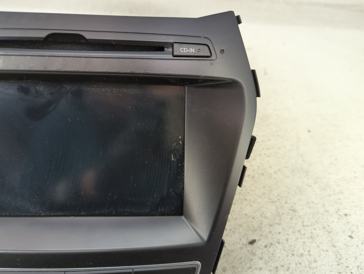 2013-2018 Hyundai Santa Fe Radio AM FM Cd Player Receiver Replacement P/N:96160-B8000NN5 AT140DPAN,L Fits OEM Used Auto Part