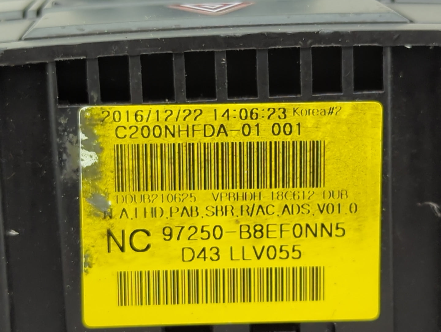 2017-2018 Hyundai Santa Fe Climate Control Module Temperature AC/Heater Replacement P/N:97250-B8EF0NN5 Fits Fits 2017 2018 O