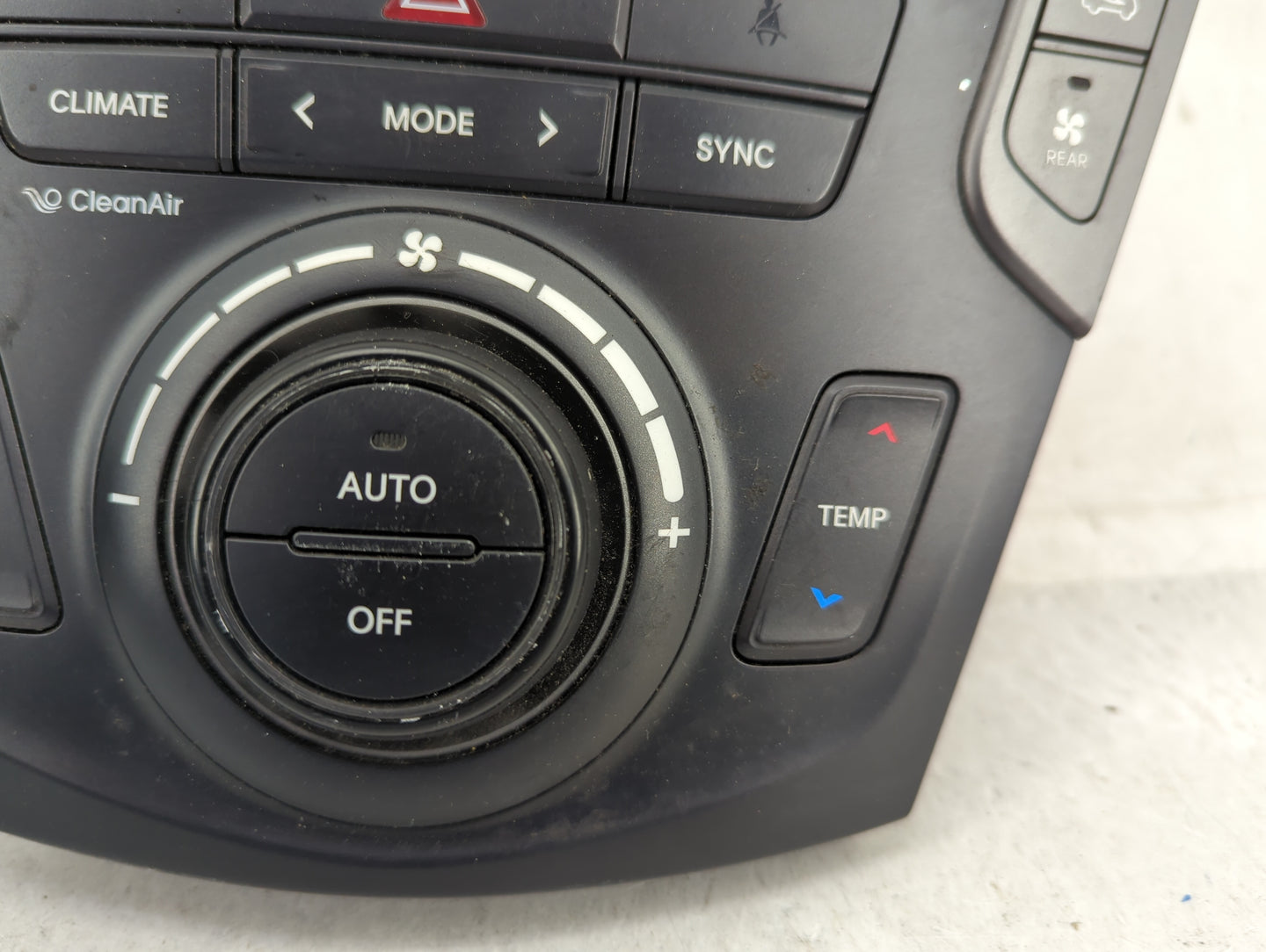 2017-2018 Hyundai Santa Fe Climate Control Module Temperature AC/Heater Replacement P/N:97250-2WXXX 97250-4ZXXX Fits OEM Use