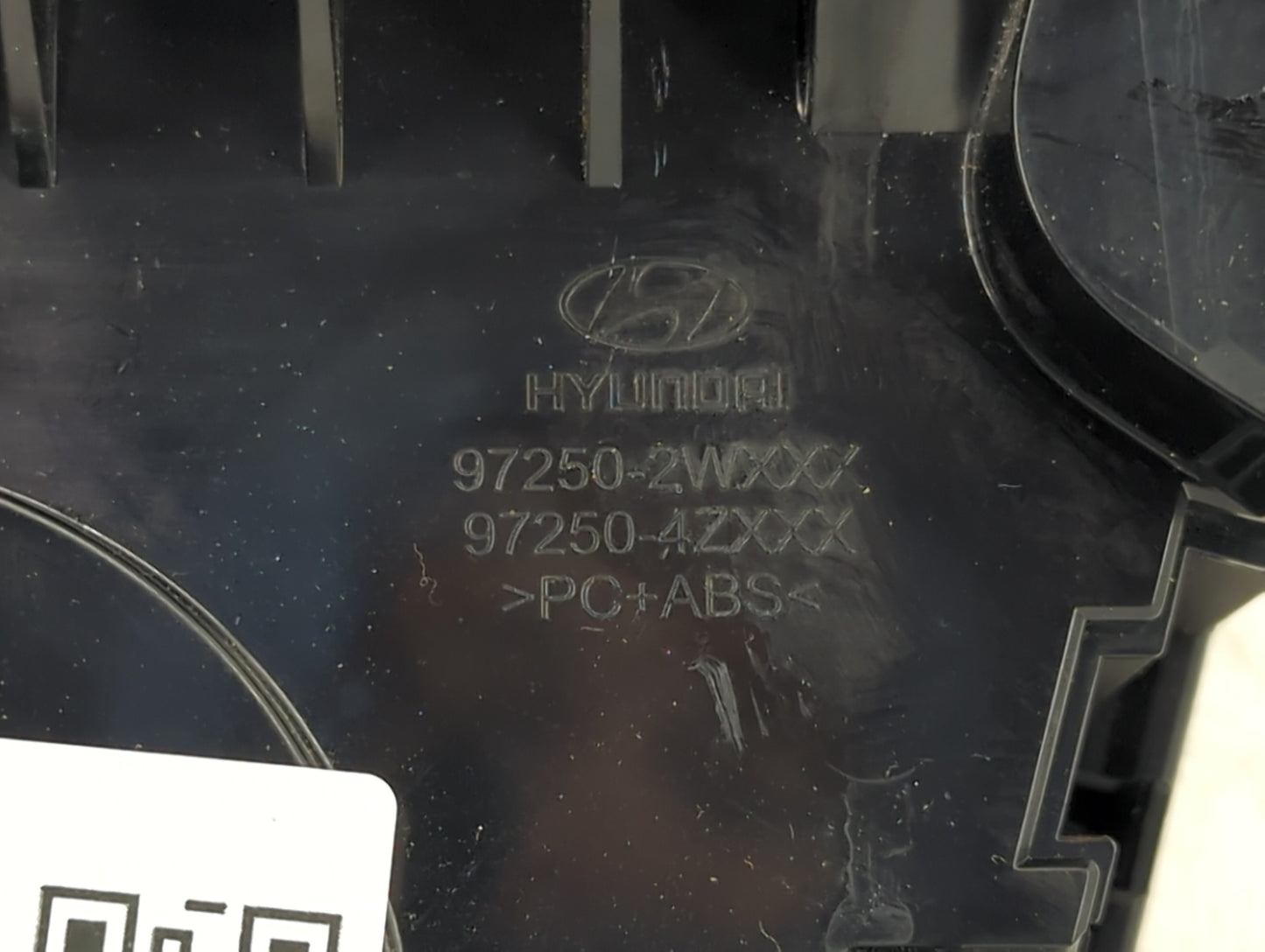 2017-2018 Hyundai Santa Fe Climate Control Module Temperature AC/Heater Replacement P/N:97250-2WXXX 97250-4ZXXX Fits OEM Use