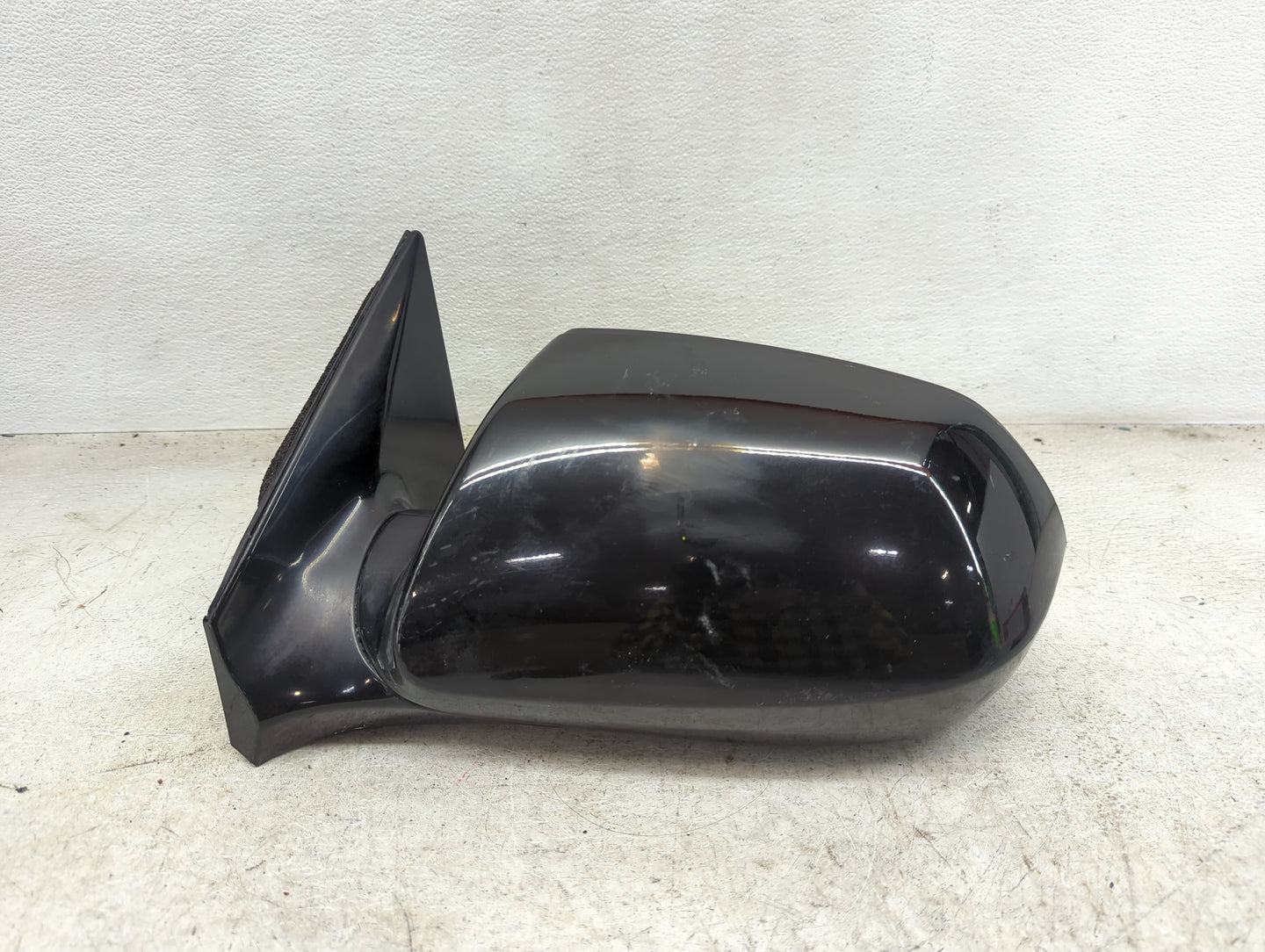 2017-2018 Hyundai Santa Fe Driver Side View Mirror - Left Door Mirror OEM Used - Oemusedautoparts1.com