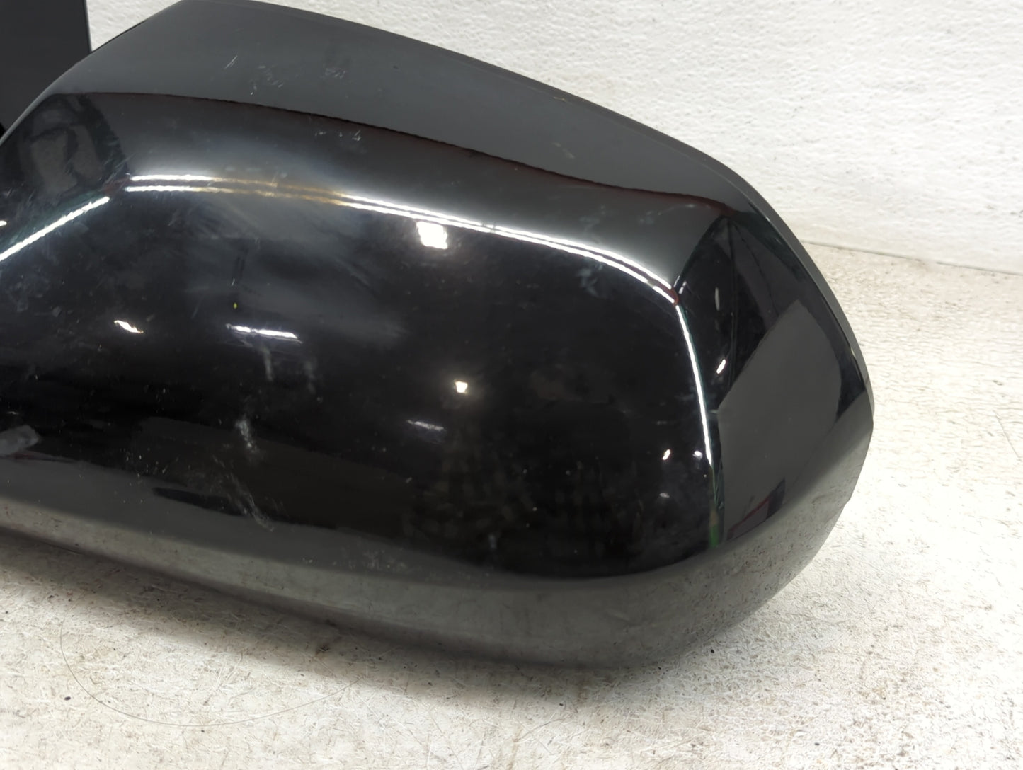2017-2018 Hyundai Santa Fe Driver Side View Mirror - Left Door Mirror OEM Used - Oemusedautoparts1.com