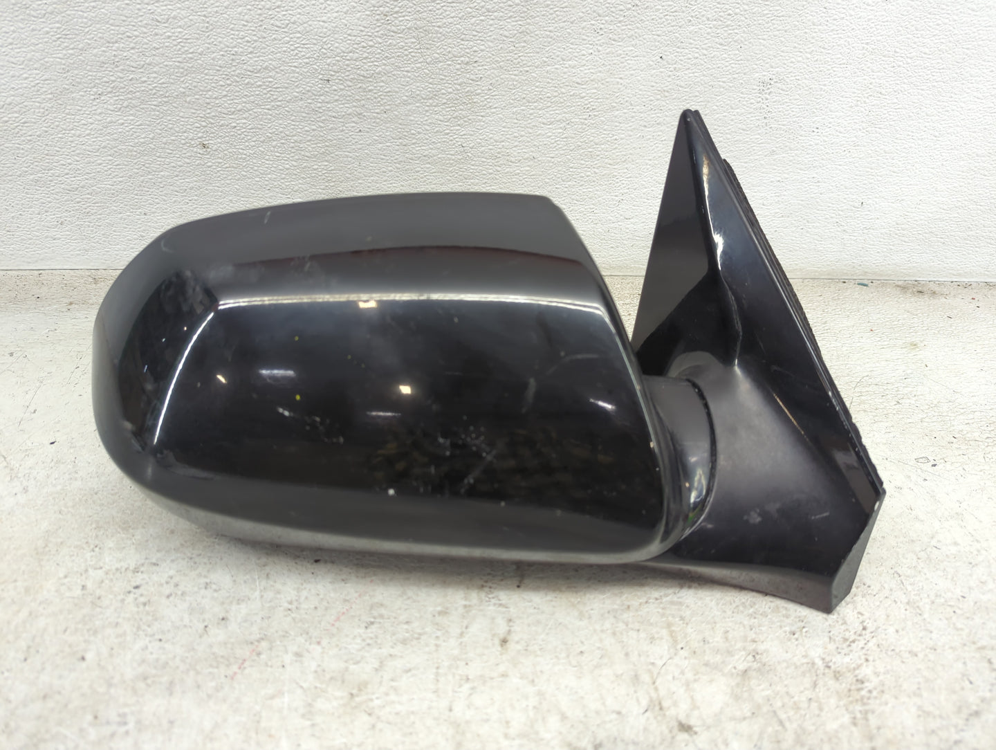 2017-2018 Hyundai Santa Fe Passenger Side View Mirror - Right Door Mirror OEM Used - Oemusedautoparts1.com