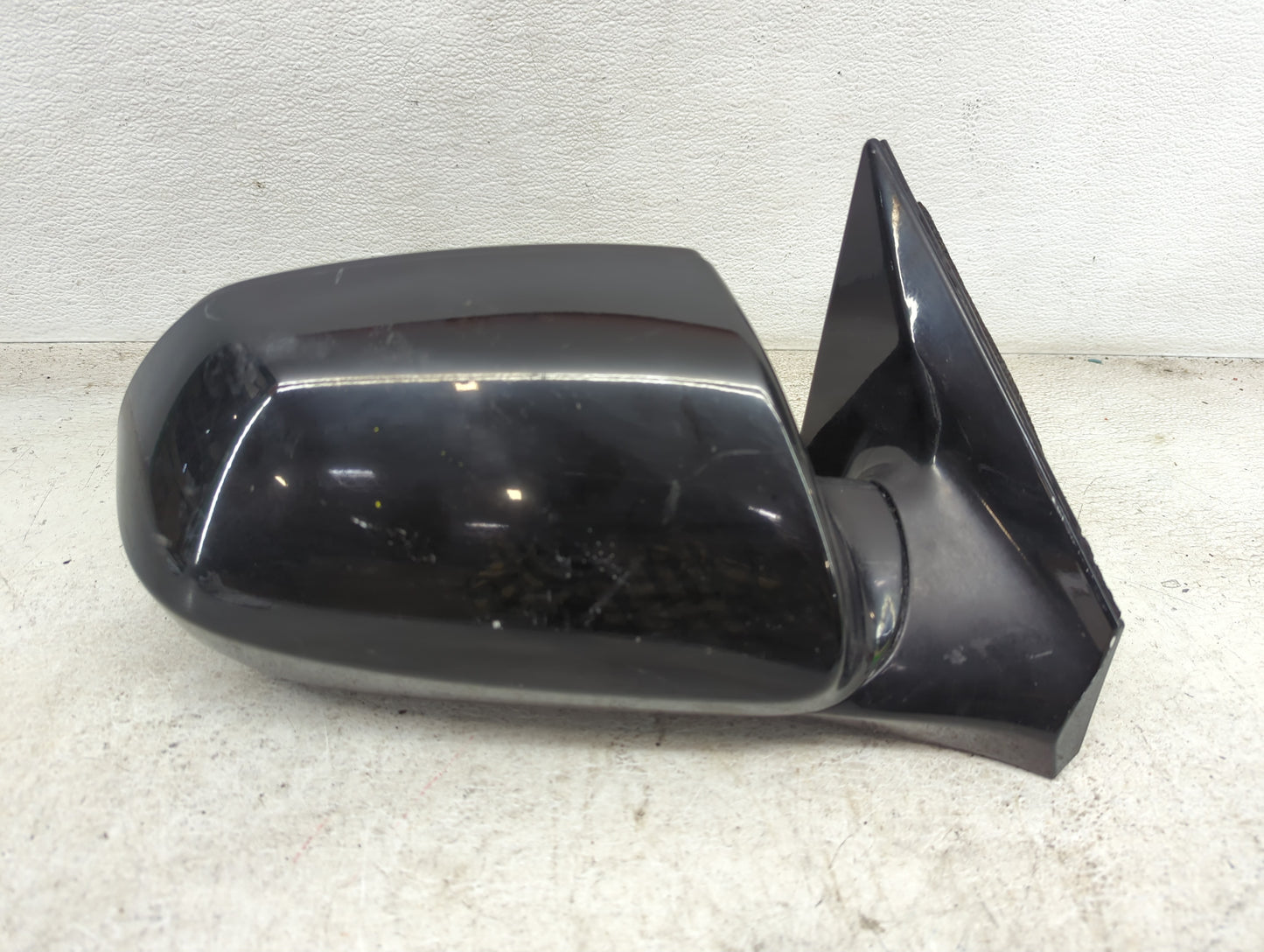2017-2018 Hyundai Santa Fe Passenger Side View Mirror - Right Door Mirror OEM Used - Oemusedautoparts1.com