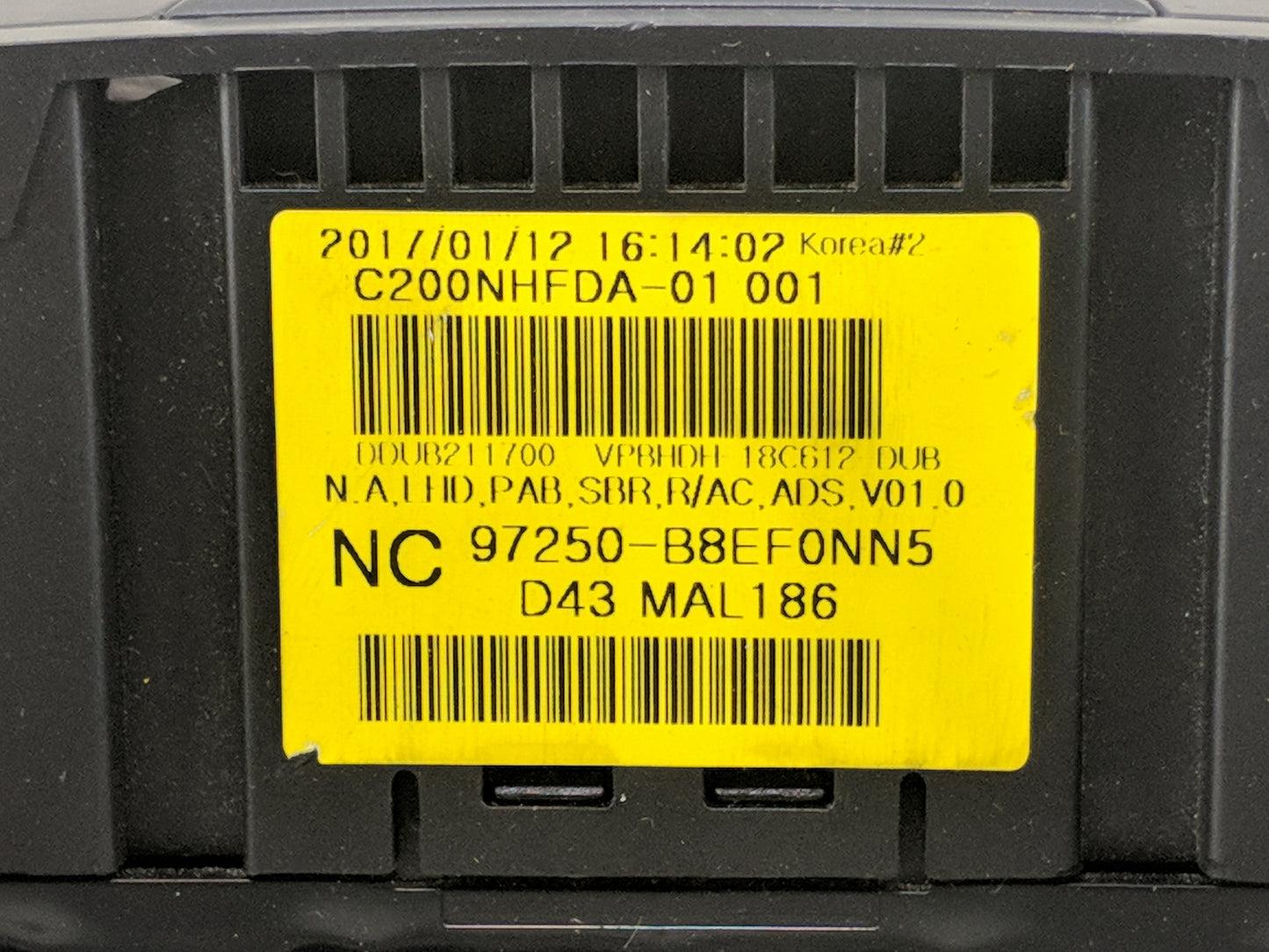 2017-2018 Hyundai Santa Fe Climate Control Module Temperature AC/Heater Replacement P/N:97250-B8EF0NN5 97250-B8000 Fits OEM 