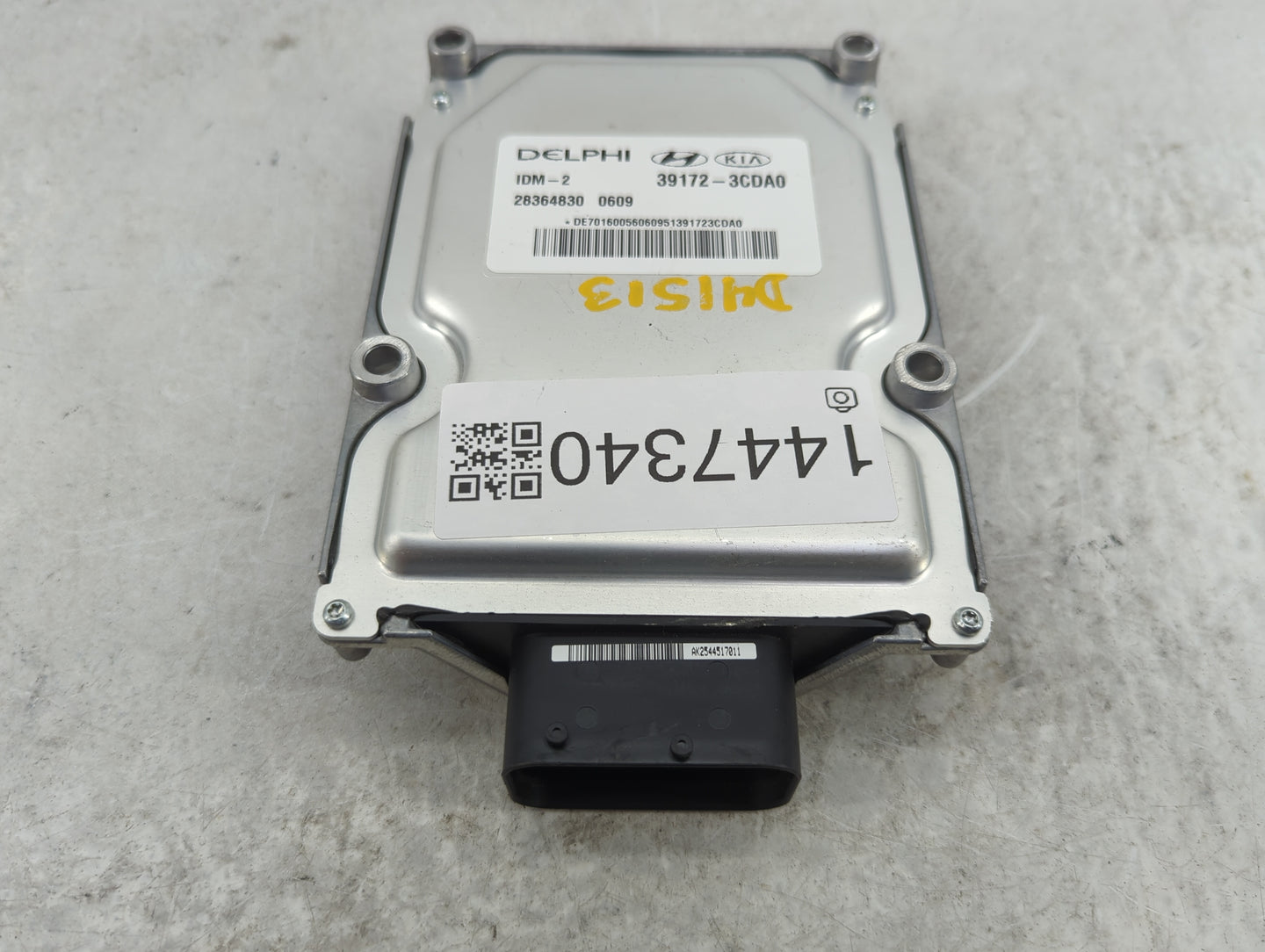 2017 Hyundai Santa Fe Body Control Module Bcm Inner Cabin Fuse Box - Oemusedautoparts1.com