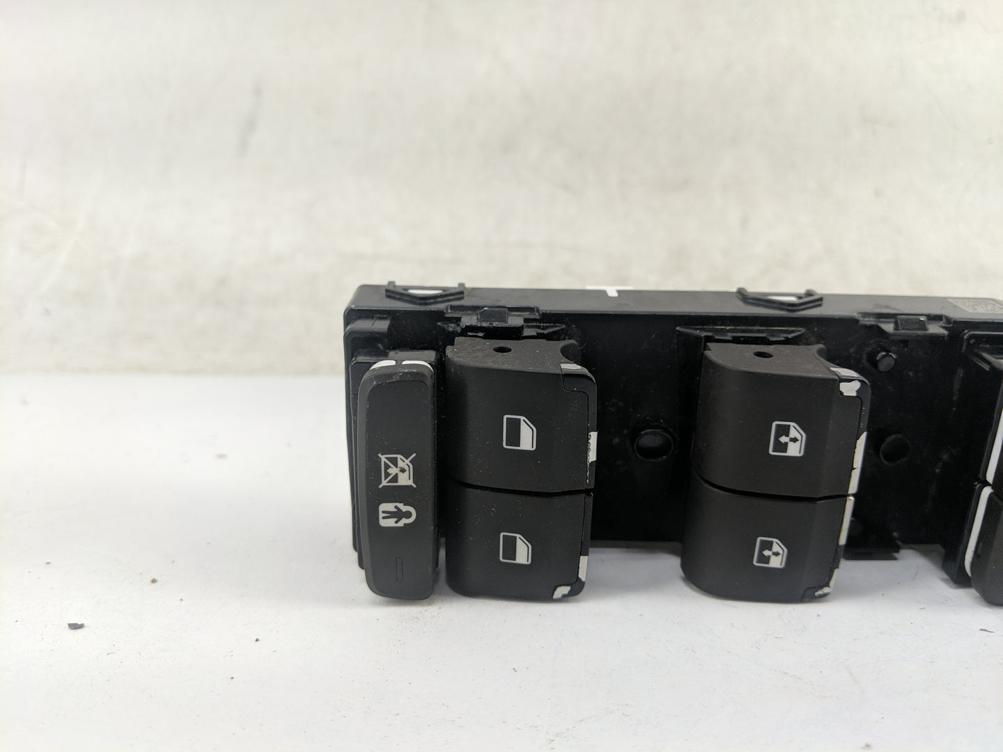 2017-2018 Hyundai Santa Fe Master Power Window Switch Replacement Driver Side Left Fits Fits 2017 2018 OEM Used Auto Parts -