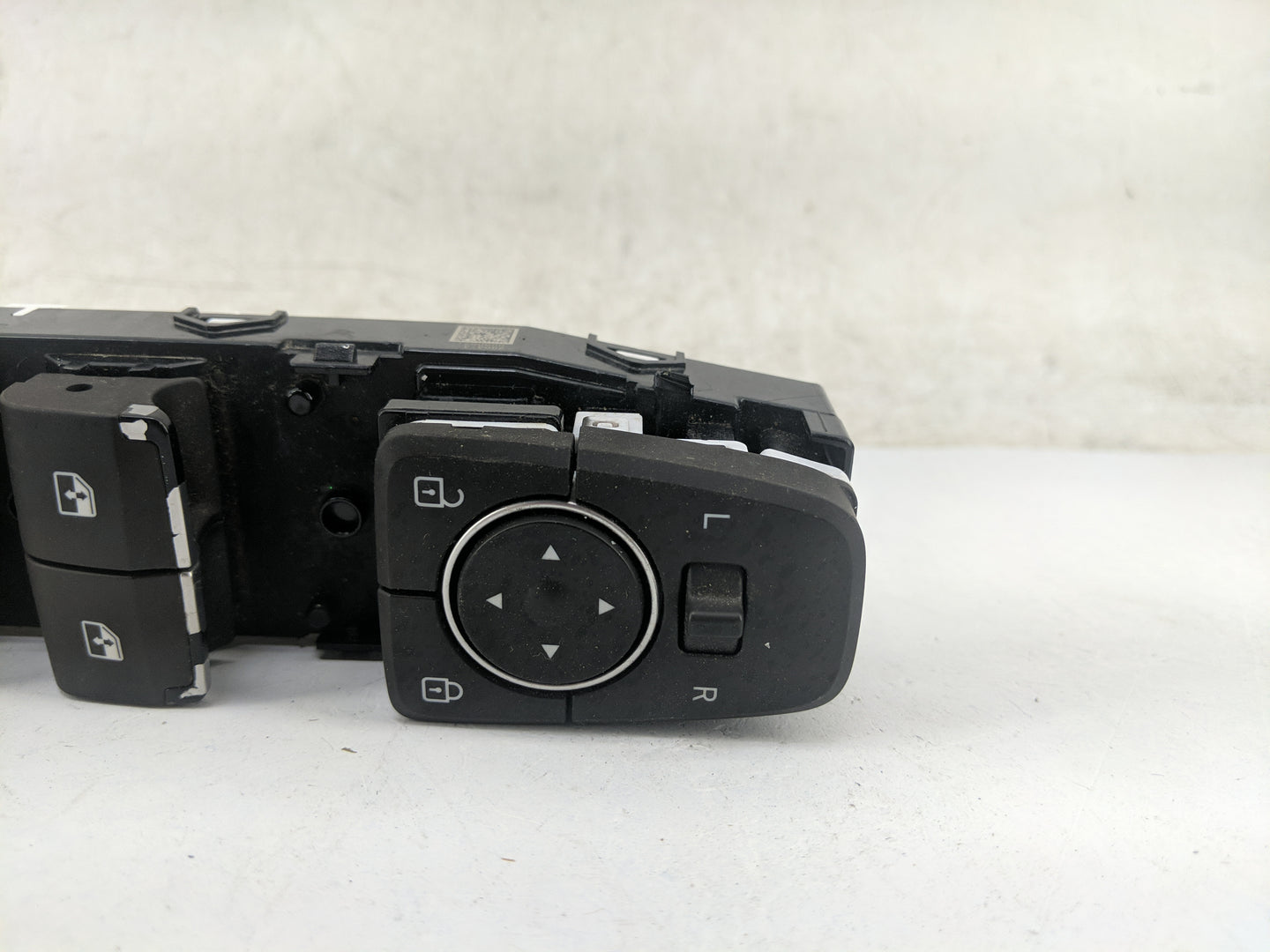 2017-2018 Hyundai Santa Fe Master Power Window Switch Replacement Driver Side Left Fits Fits 2017 2018 OEM Used Auto Parts -