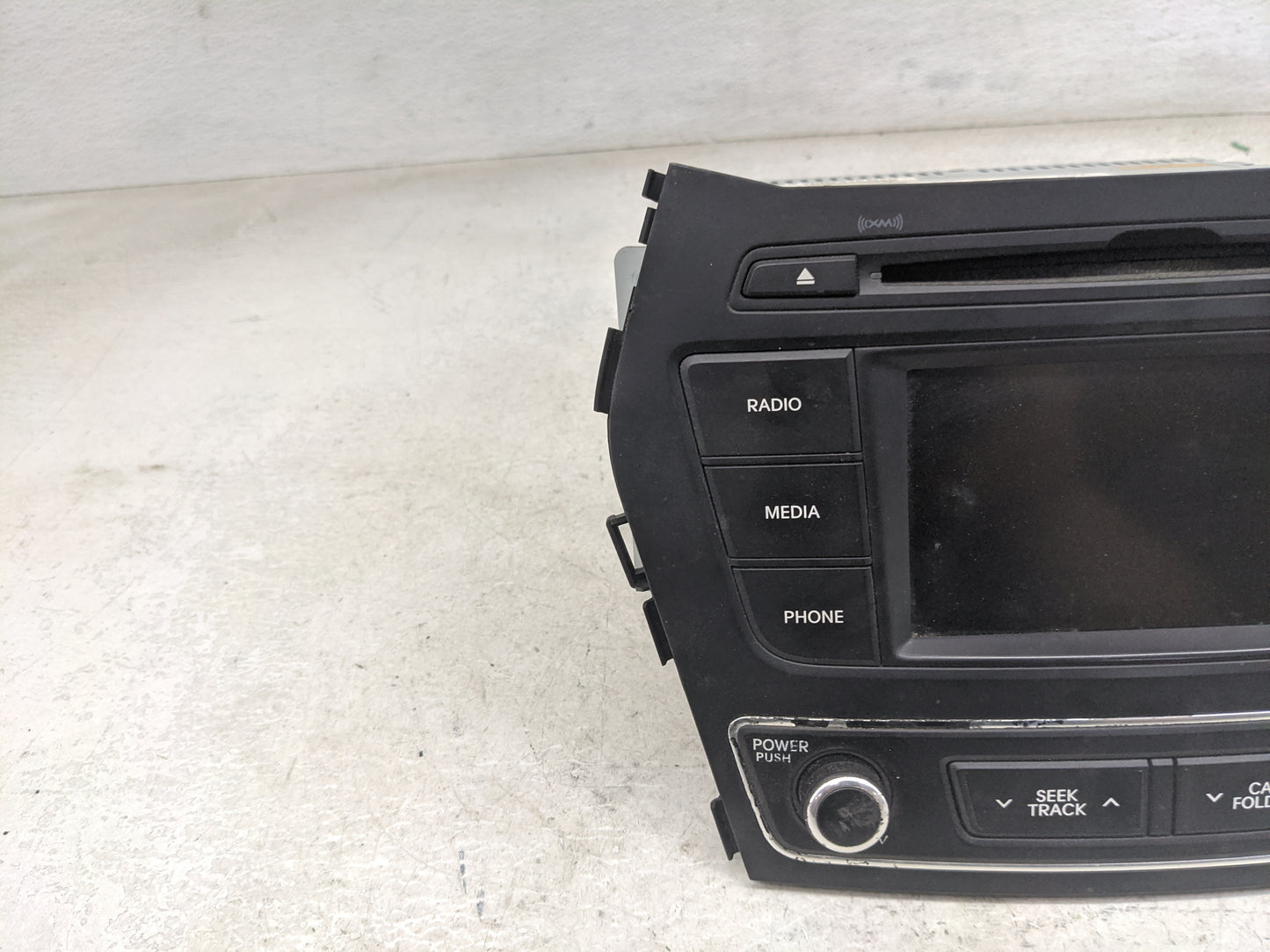 2017-2018 Hyundai Santa Fe Radio AM FM Cd Player Receiver Replacement P/N:96180-4Z6004X AM1B1DPAN Fits Fits 2017 2018 OEM Us