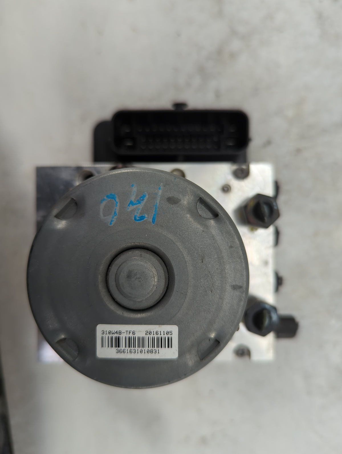 2017-2018 Hyundai Santa Fe Anti-Lock Brake ABS Pump Module Actuator OEM P/N:BE6008S403 S46KAF1B1025A19 Fits Fits 2017 2018 O