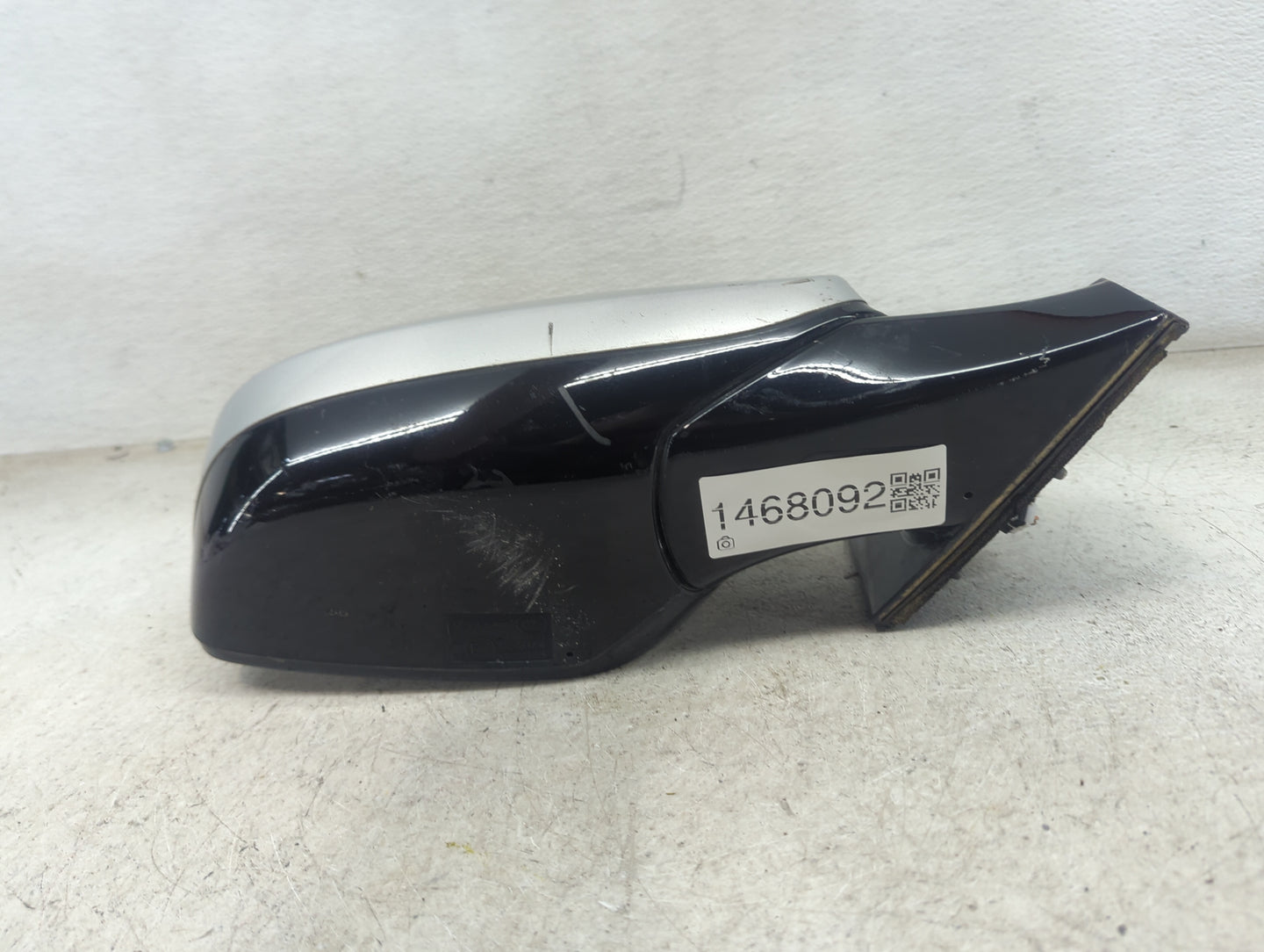 2017-2018 Hyundai Santa Fe Passenger Side View Mirror - Right Door Mirror OEM Used - Oemusedautoparts1.com
