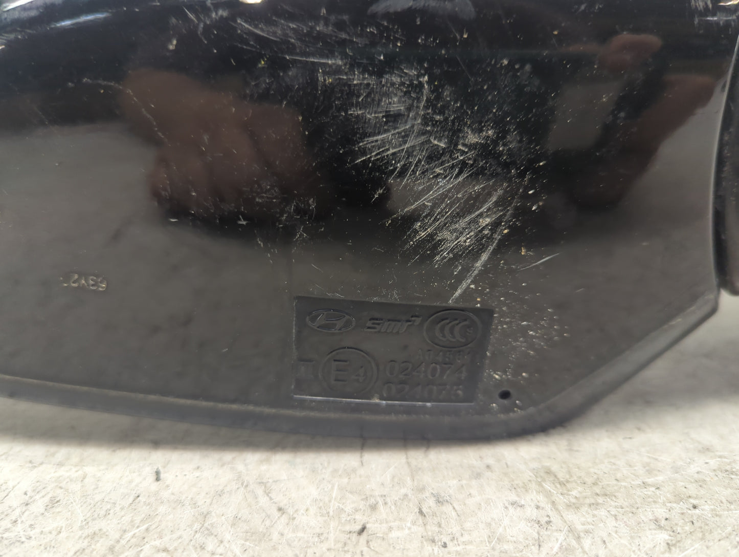 2017-2018 Hyundai Santa Fe Passenger Side View Mirror - Right Door Mirror OEM Used - Oemusedautoparts1.com