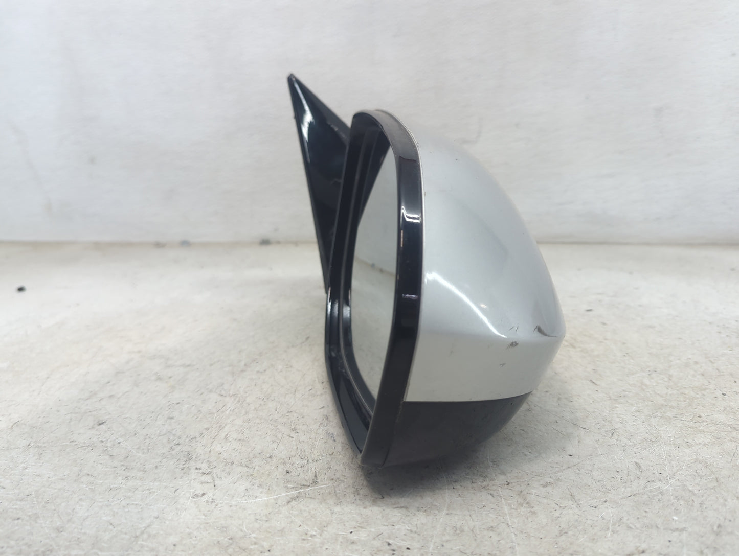 2017-2018 Hyundai Santa Fe Passenger Side View Mirror - Right Door Mirror OEM Used - Oemusedautoparts1.com