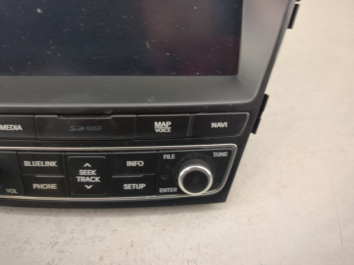 2017 Hyundai Santa Fe Radio AM FM Cd Player Receiver Replacement P/N:96560-B8510NN5 AT240DPAN, D3965 51050 Fits OEM Used Aut