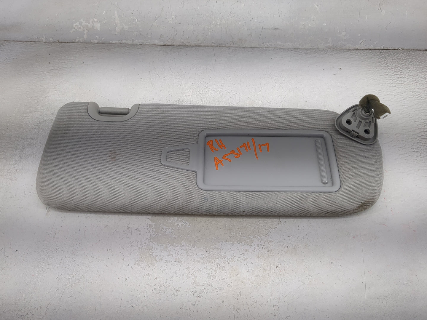 2013-2019 Hyundai Santa Fe Sun Visor Shade Replacement Passenger Right Mirror Fits Fits 2013 2014 2015 2016 2017 2018 2019 O