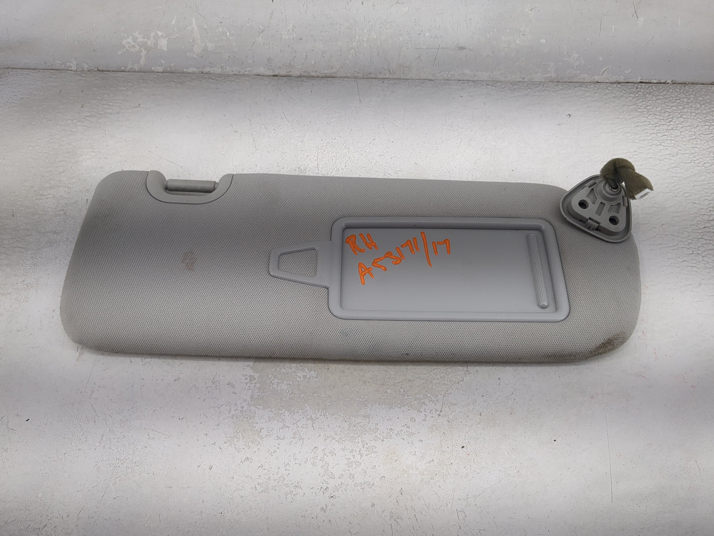 2013-2019 Hyundai Santa Fe Sun Visor Shade Replacement Passenger Right Mirror Fits Fits 2013 2014 2015 2016 2017 2018 2019 O