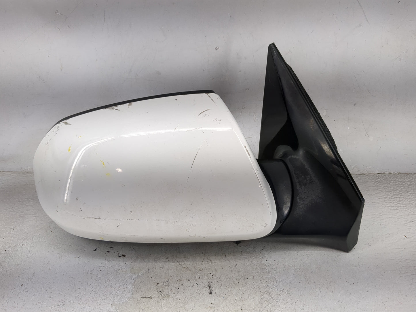 2017-2018 Hyundai Santa Fe Passenger Side View Mirror - Right Door Mirror OEM Used - Oemusedautoparts1.com
