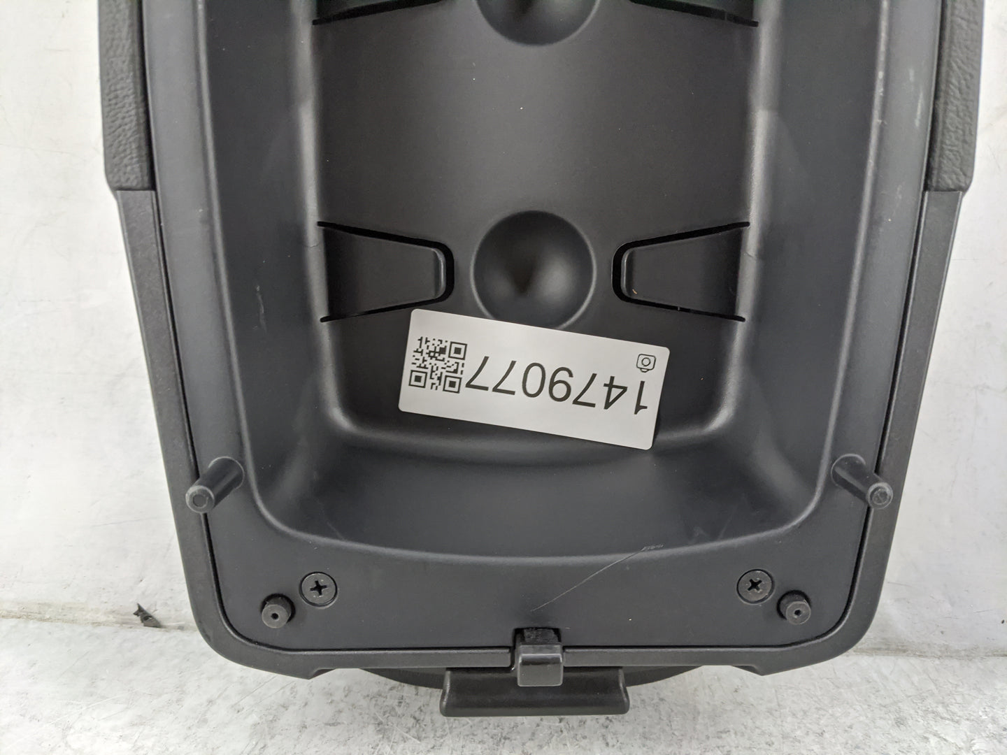 2017 Hyundai Santa Fe Center Console Armrest Cover Lid Fits OEM Used Auto Parts - Oemusedautoparts1.com