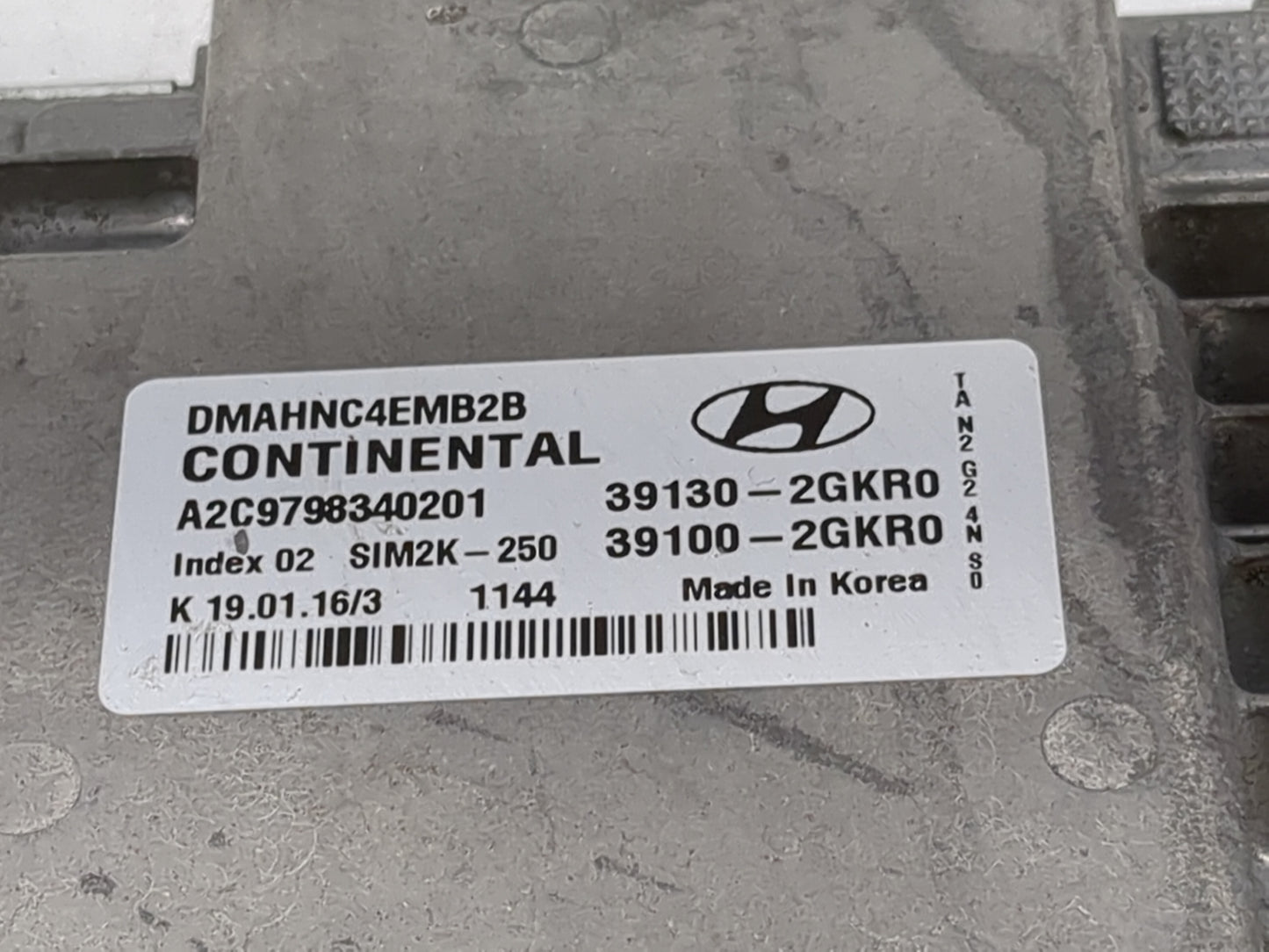 2017 Hyundai Santa Fe PCM Engine Control Computer ECU ECM PCU OEM P/N:39130-2GKR0 39100-2GKR0, A2C9798340201, DMAHNC4EMB2B F