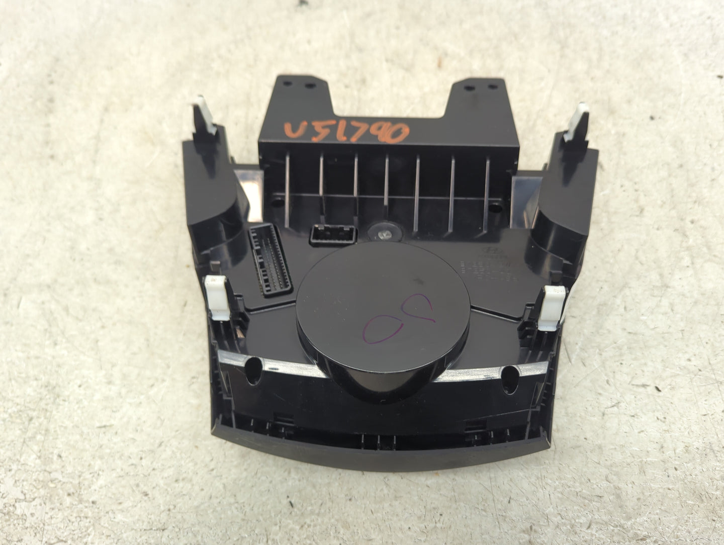 2017-2018 Hyundai Santa Fe Climate Control Module Temperature AC/Heater Replacement P/N:97250-2WXXX 97250-4ZXXX Fits OEM Use