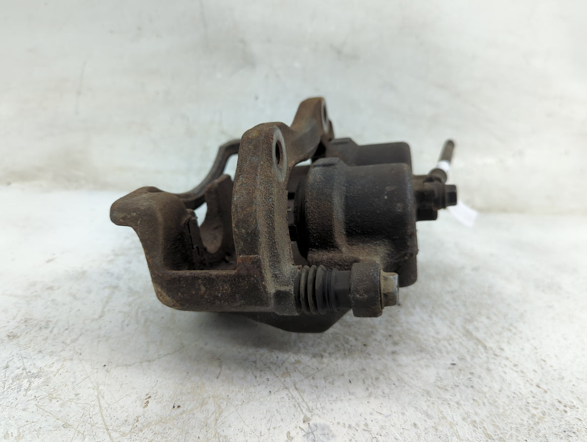 2017-2018 Hyundai Santa Fe Front Passenger Right Brake Caliper - Oemusedautoparts1.com