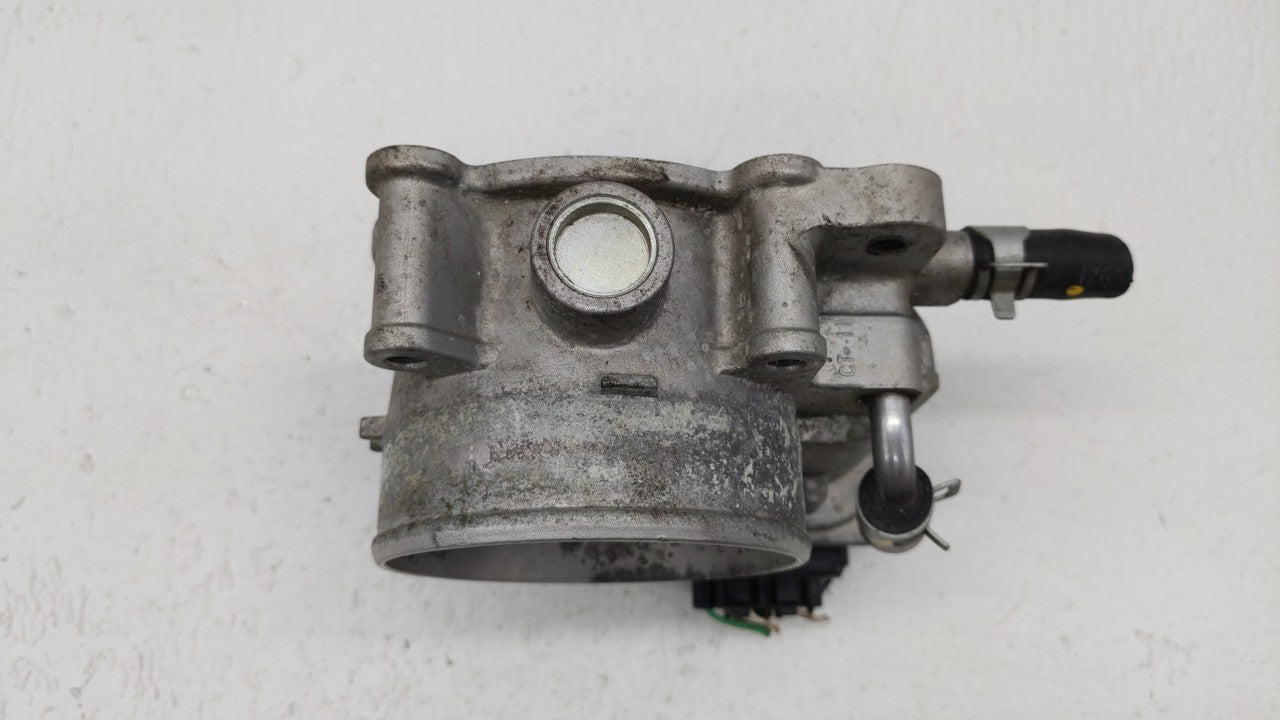 2013-2018 Hyundai Santa Fe Throttle Body P/N:35100-3CAA0 Fits Fits 2012 2013 2014 2015 2016 2017 2018 OEM Used Auto Parts - 