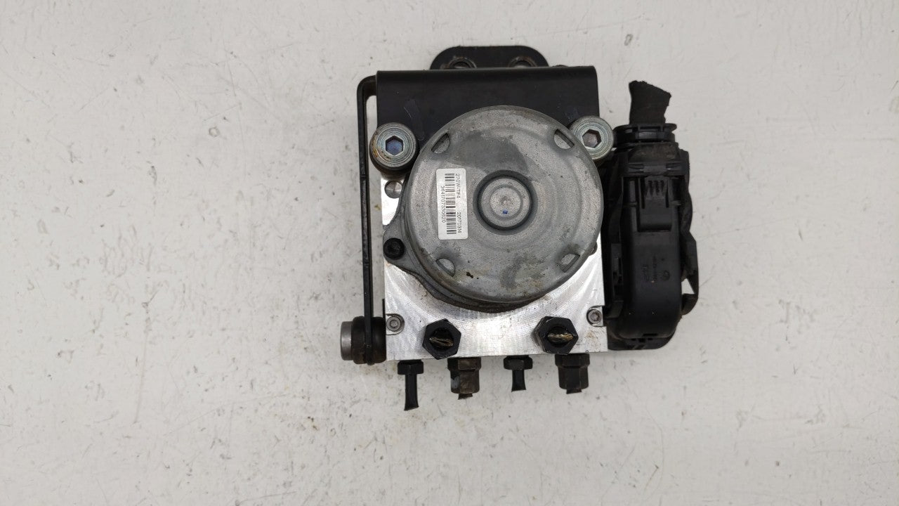 2017-2018 Hyundai Santa Fe ABS Pump Control Module Replacement P/N:58920-4Z300 BE6003S300 Fits Fits 2017 2018 OEM Used Auto 