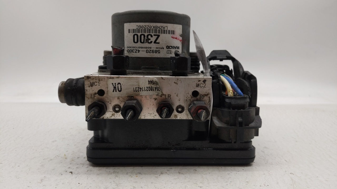 2017-2018 Hyundai Santa Fe ABS Pump Control Module Replacement P/N:58920-4Z300 BE6003S300 Fits Fits 2017 2018 OEM Used Auto 