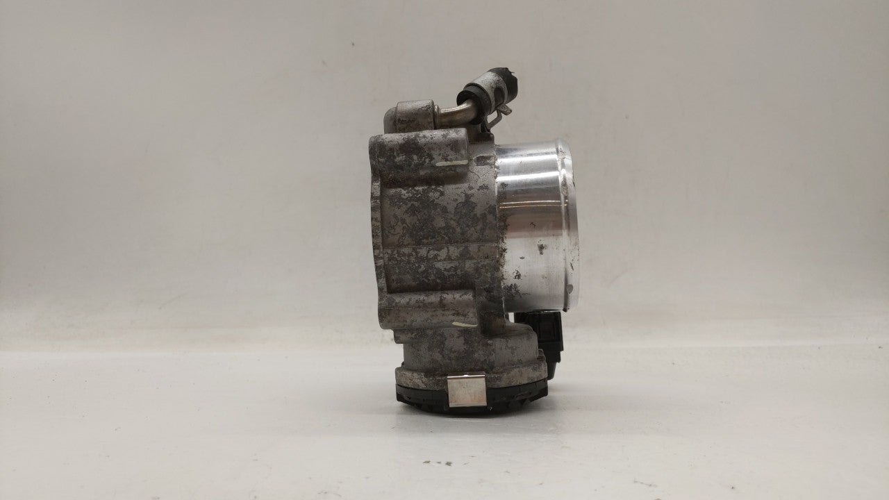 2017 Hyundai Santa Fe Throttle Body P/N:0 280 750 618 35100-2G600 Fits Fits 2015 2016 2018 2019 OEM Used Auto Parts - Oemuse