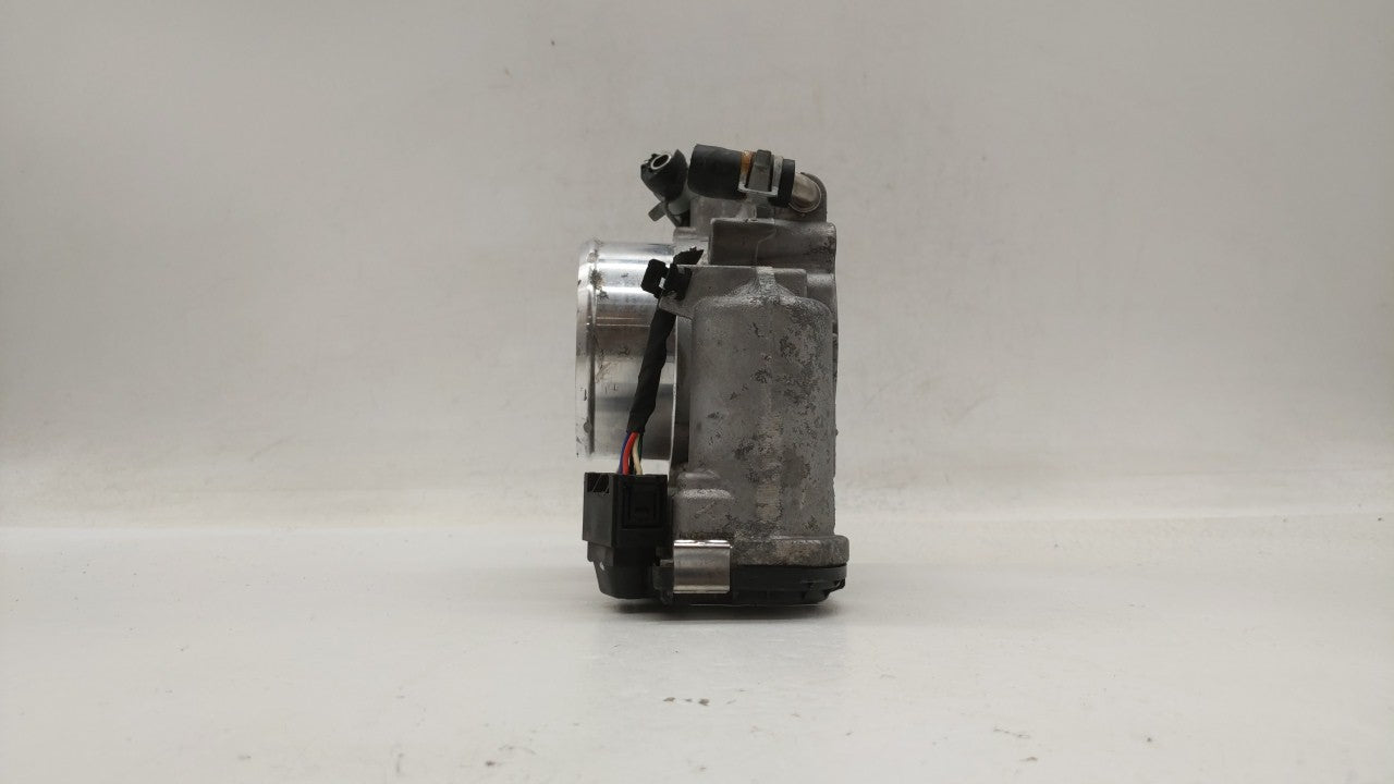 2017 Hyundai Santa Fe Throttle Body P/N:0 280 750 618 35100-2G600 Fits Fits 2015 2016 2018 2019 OEM Used Auto Parts - Oemuse