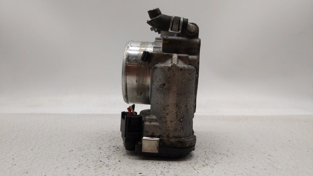 2017 Hyundai Santa Fe Throttle Body P/N:0 280 750 618 35100-2G600 Fits Fits 2015 2016 2018 2019 OEM Used Auto Parts - Oemuse