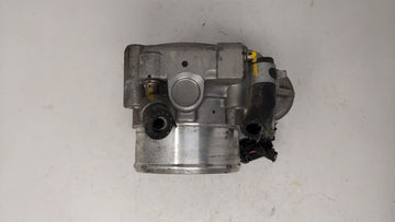 2017 Hyundai Santa Fe Throttle Body P/N:35100-2G600 Fits Fits 2015 2016 2018 2019 OEM Used Auto Parts
