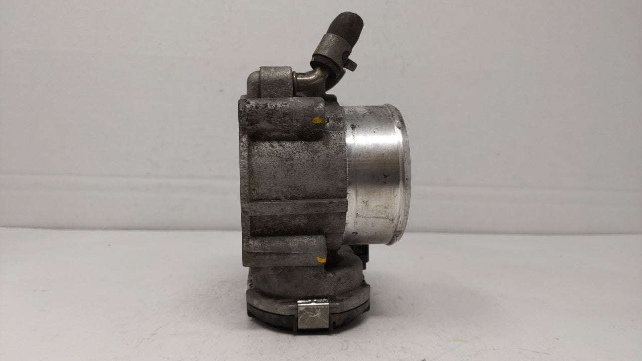 2017 Hyundai Santa Fe Throttle Body P/N:35100-2G600 Fits Fits 2015 2016 2018 2019 OEM Used Auto Parts - Oemusedautoparts1.co