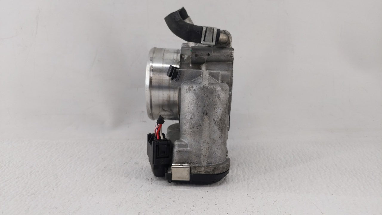 2017 Hyundai Santa Fe Throttle Body P/N:35100-2G600 Fits Fits 2015 2016 2018 2019 OEM Used Auto Parts - Oemusedautoparts1.co