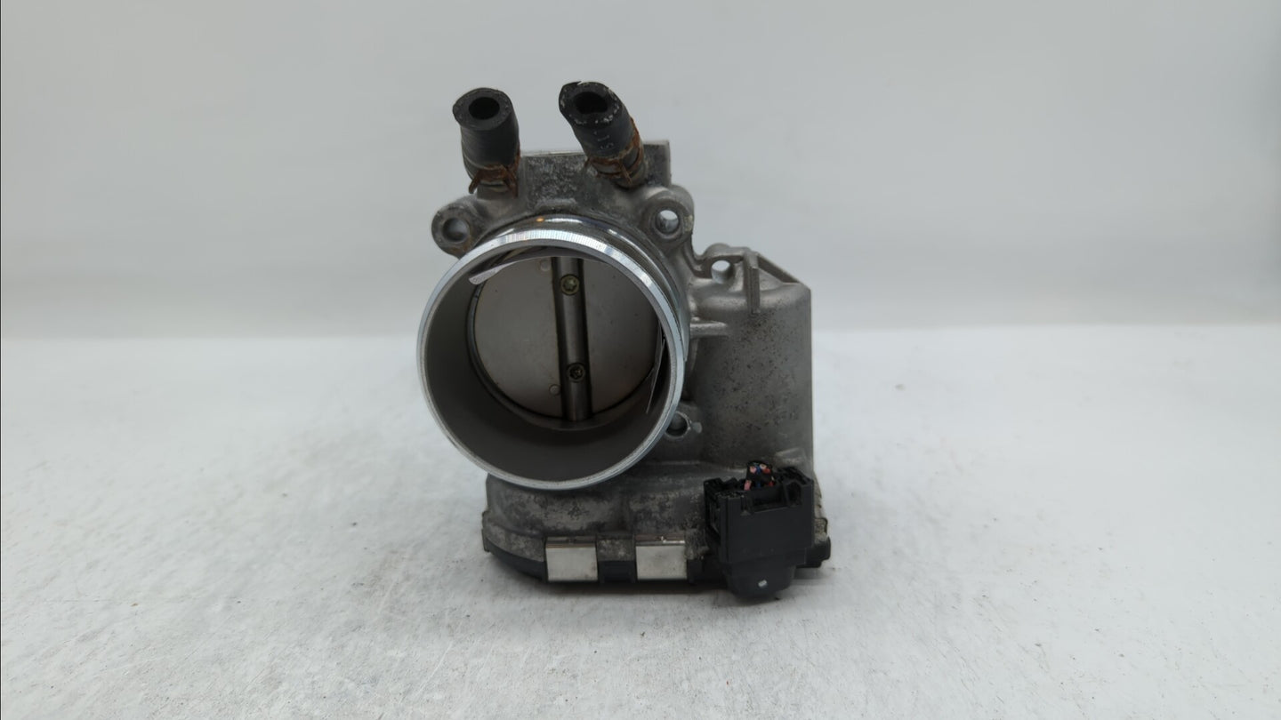 2017 Hyundai Santa Fe Throttle Body P/N:35100-2G610 Fits Fits 2015 2016 2018 2019 OEM Used Auto Parts - Oemusedautoparts1.co